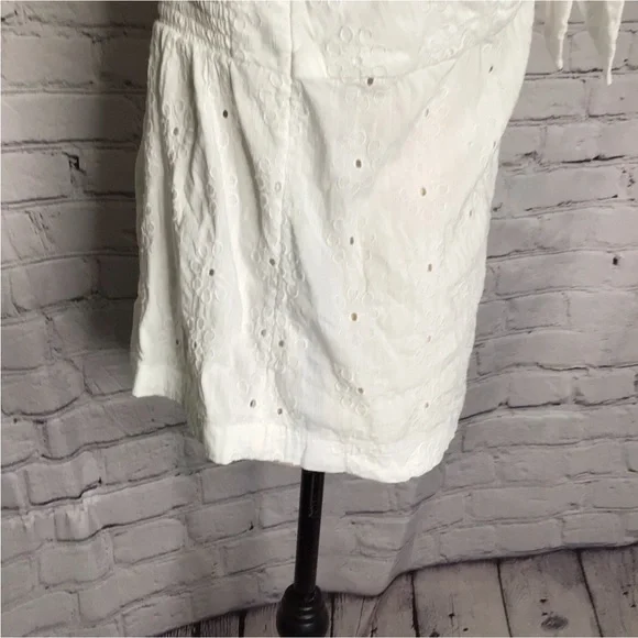 Old Navy White Eyelet Spaghetti Strap Top Medium - Picture 7 of 11